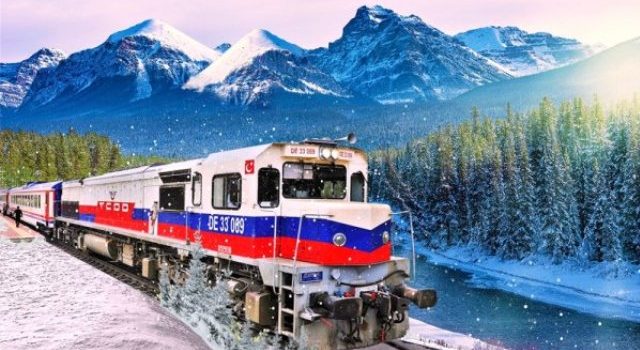 Turistik Doğu Ekspresi “masal gibi yolculukla” unutulmaz bir deneyim yaşatıyor Turistik Doğu Ekspresi “masal gibi yolculukla” unutulmaz bir deneyim yaşatıyor